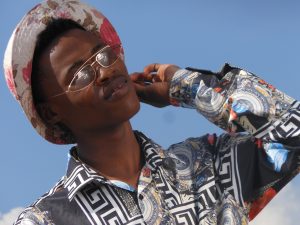 Tbouns gigabyte_ZA infront of Camera