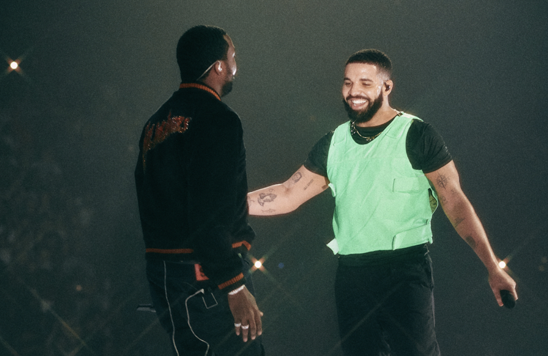 drake-meek-thesource drake-meek-thesource drake Watch Drake Bring Out Meek Mill On Stage To Officially Squash Their Beef drake meek thesource
