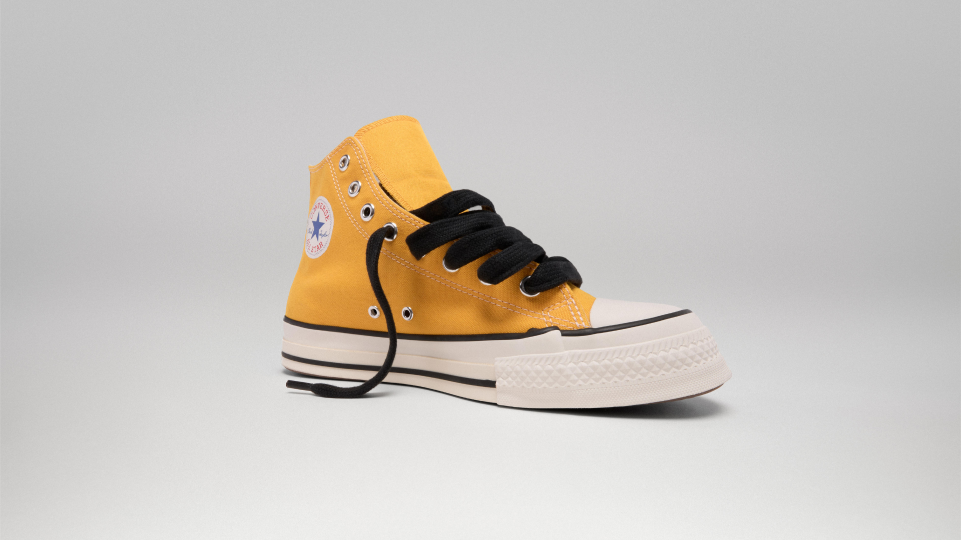 Straight from the 90s: Converse Drops the Chuck Taylor Throwback
